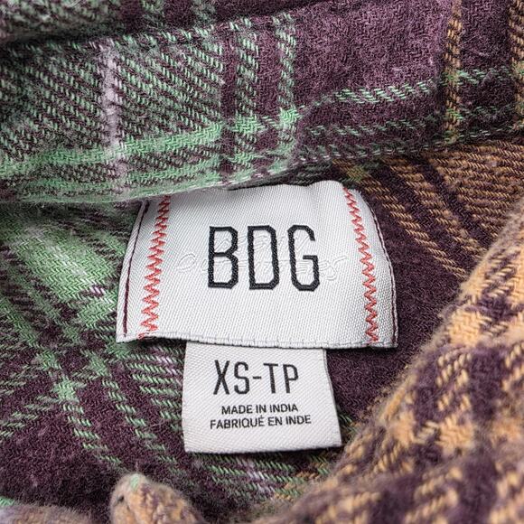 BDG Shirt Womens XS Multicolor Plaid Flannel Raw Hem Button Up Relaxed Fit Boho - Picture 3 of 16